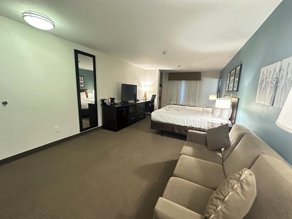 Sleep Inn & Suites Fort Dodge photo 11
