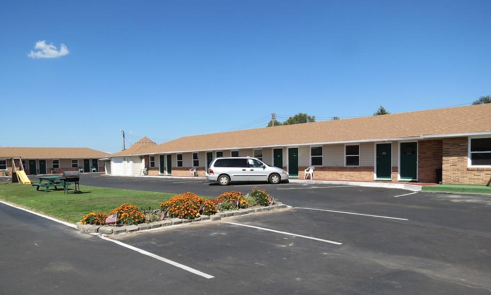 US Center Motel & Long Term Stay Apts photo 1