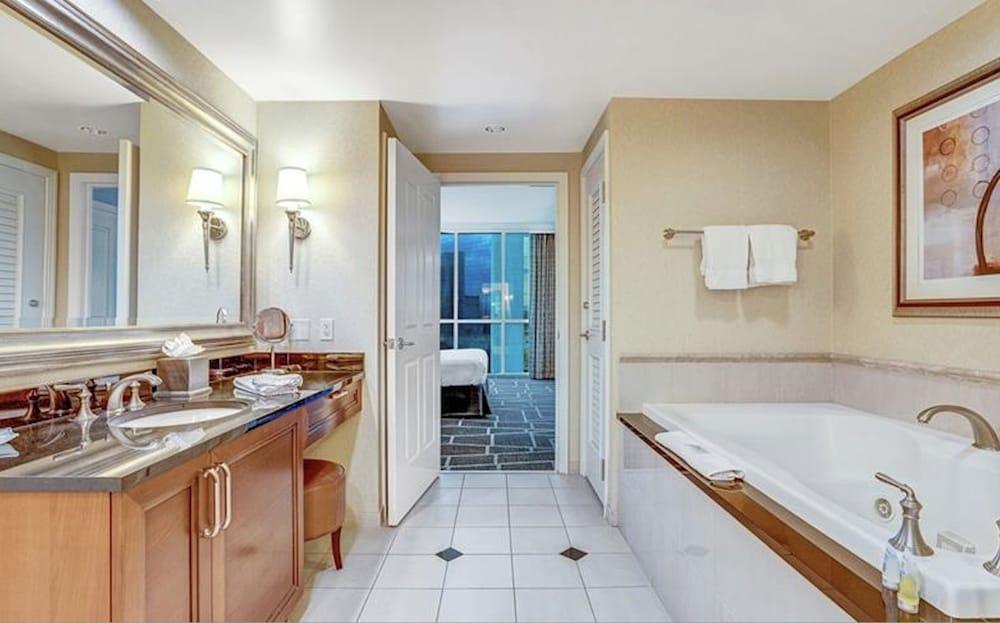 MGM Vegas Signature Suites Collection photo 59