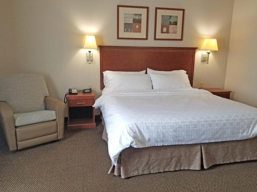 Candlewood Suites Cape Girardeau by IHG photo 47