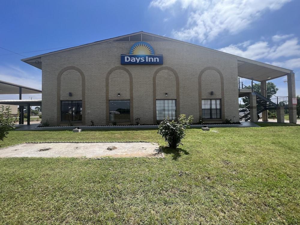Days Inn by Wyndham Canton — hotel in Canton