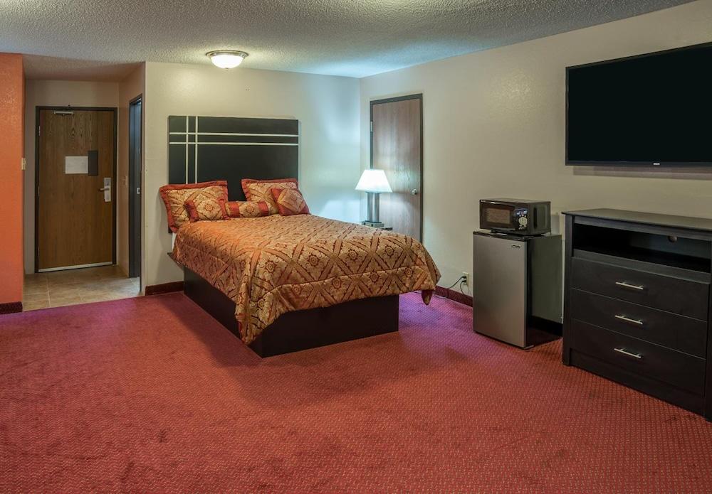 Prime Rate Inn photo 17