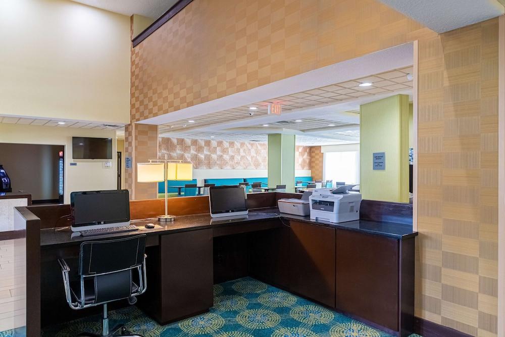 Spark by Hilton Port Wentworth Savannah photo 21