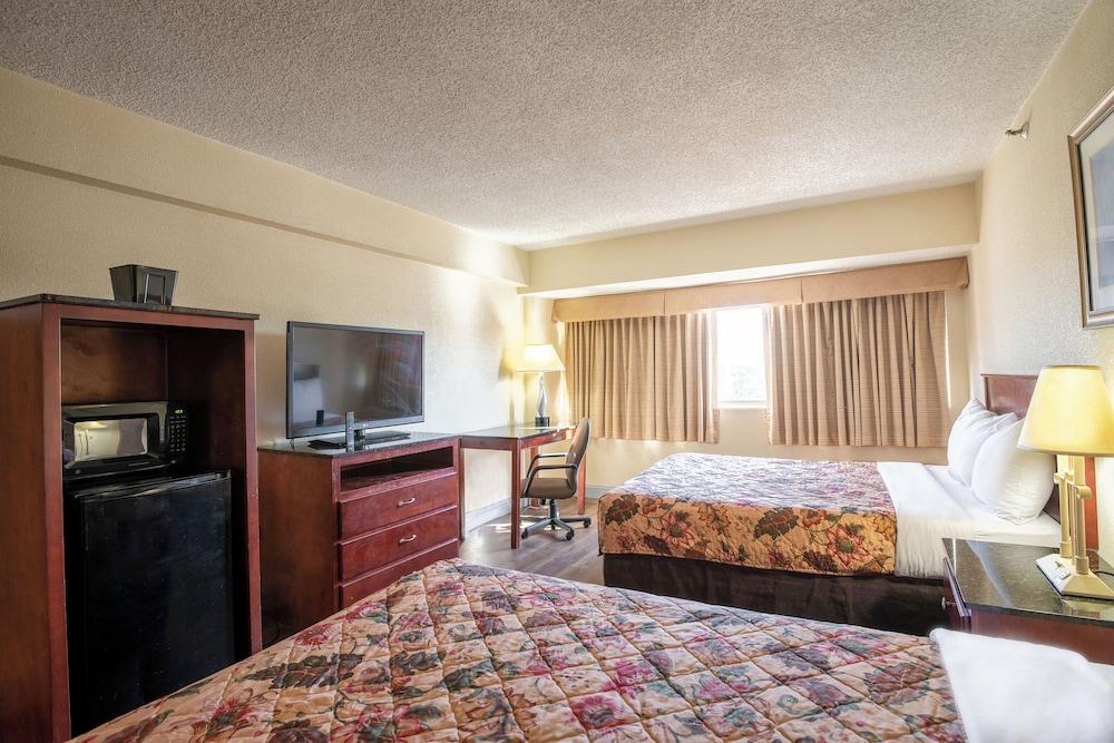 Dominion Inn & Suites photo 9