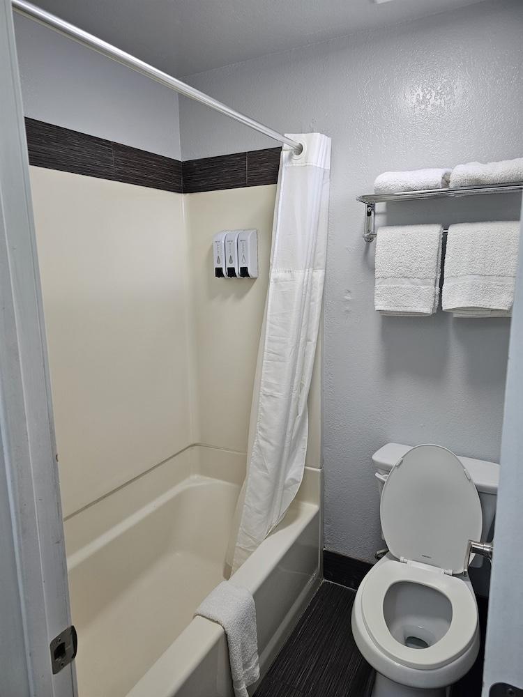 Canyon Inn Motel photo 9