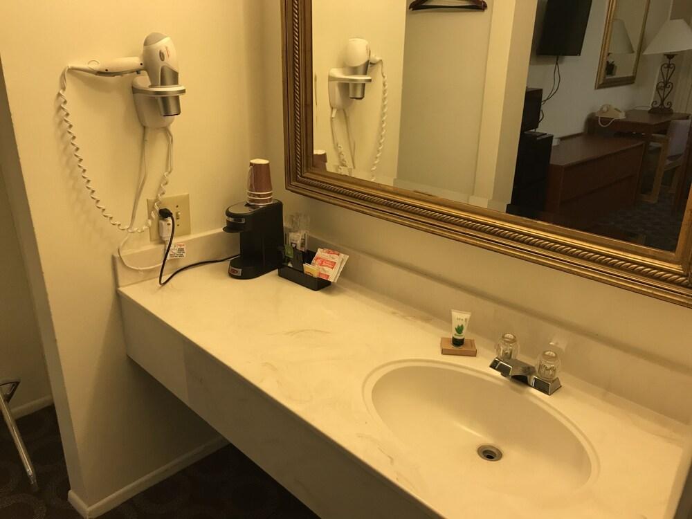 Canyonlands Motor Inn photo 19