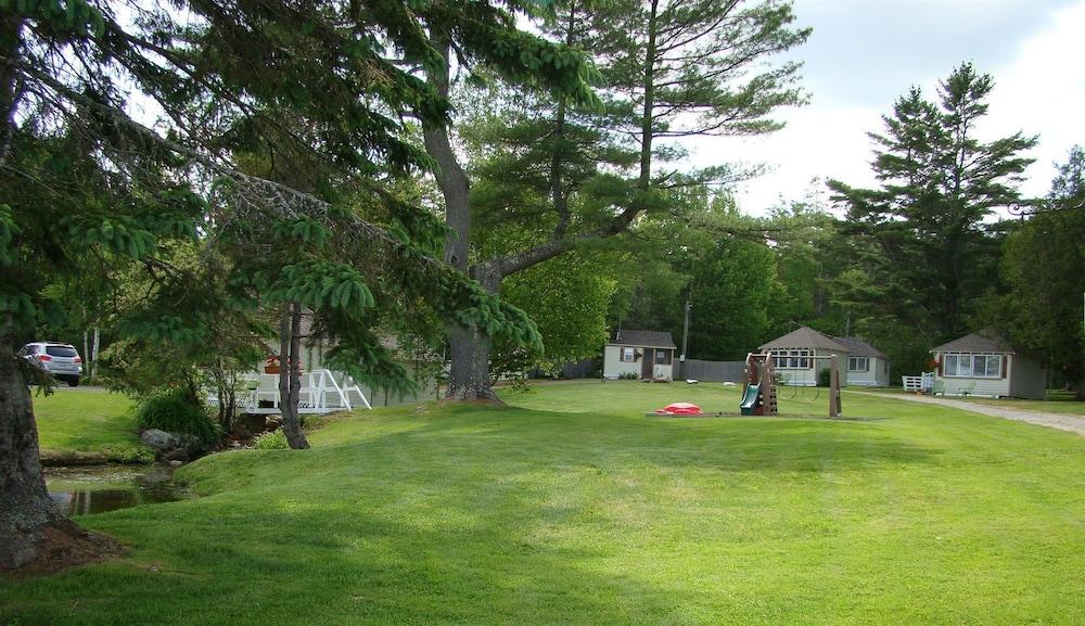 Bay Leaf Cottages & Bistro photo 46