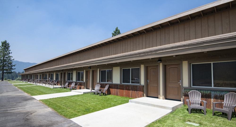 The Village at Highlands Ranch photo 34
