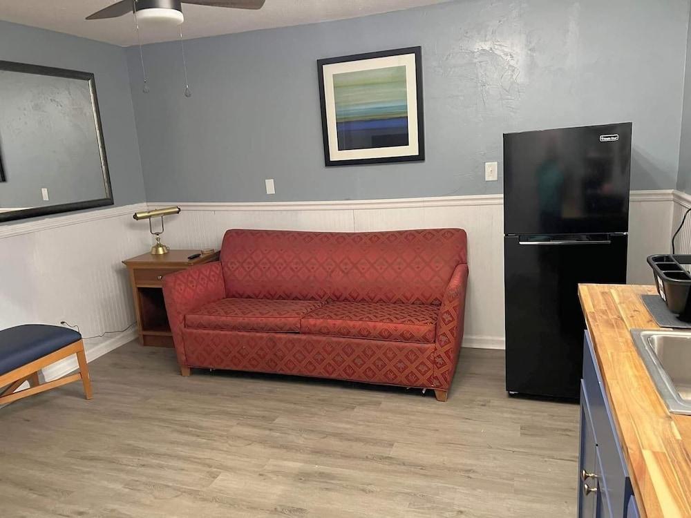 The Panacea Motel photo 56