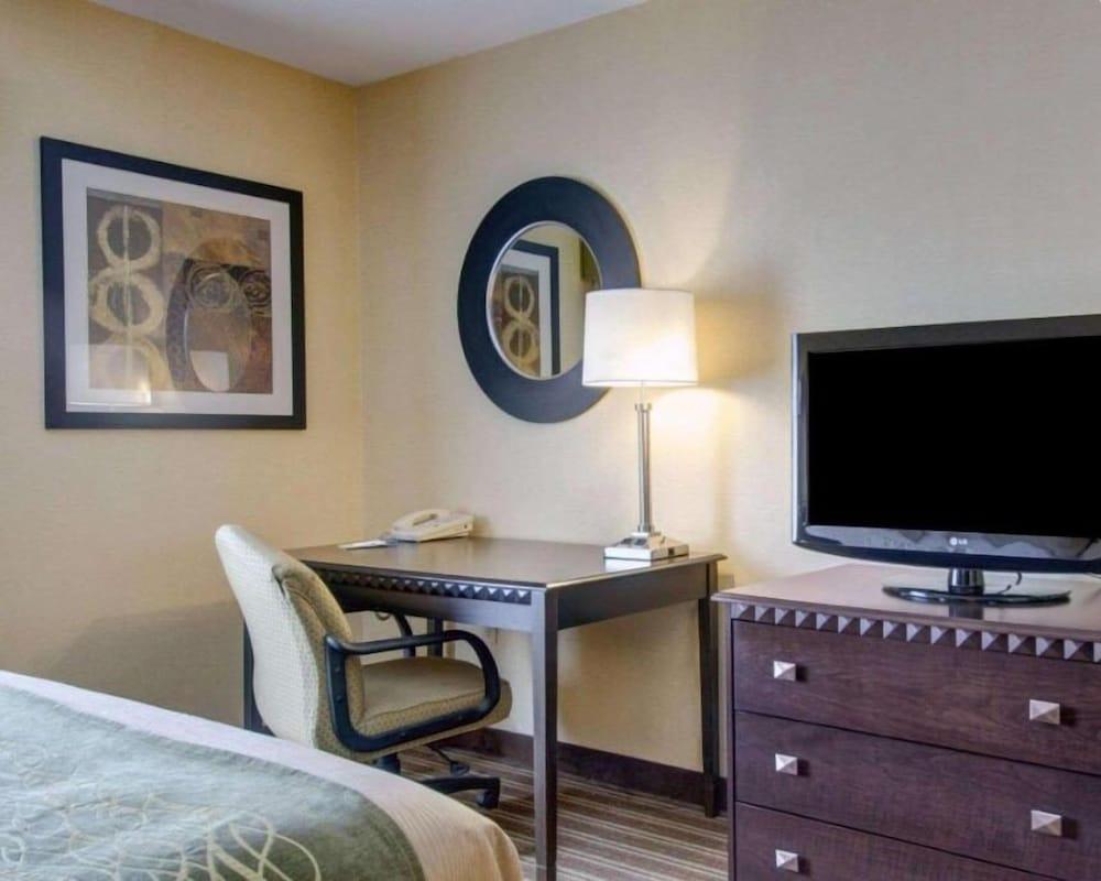 Spark by Hilton Woburn Boston photo 23