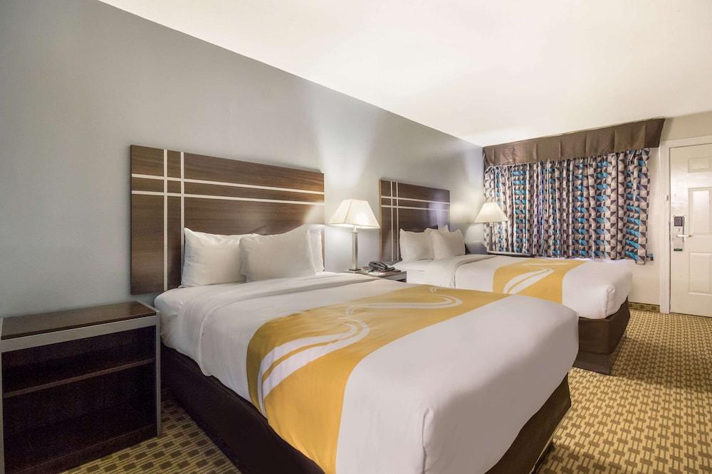 Quality Inn Madisonville photo 24
