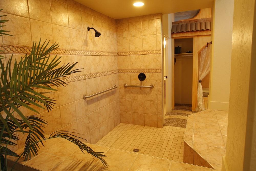 Destinations Inn photo 23