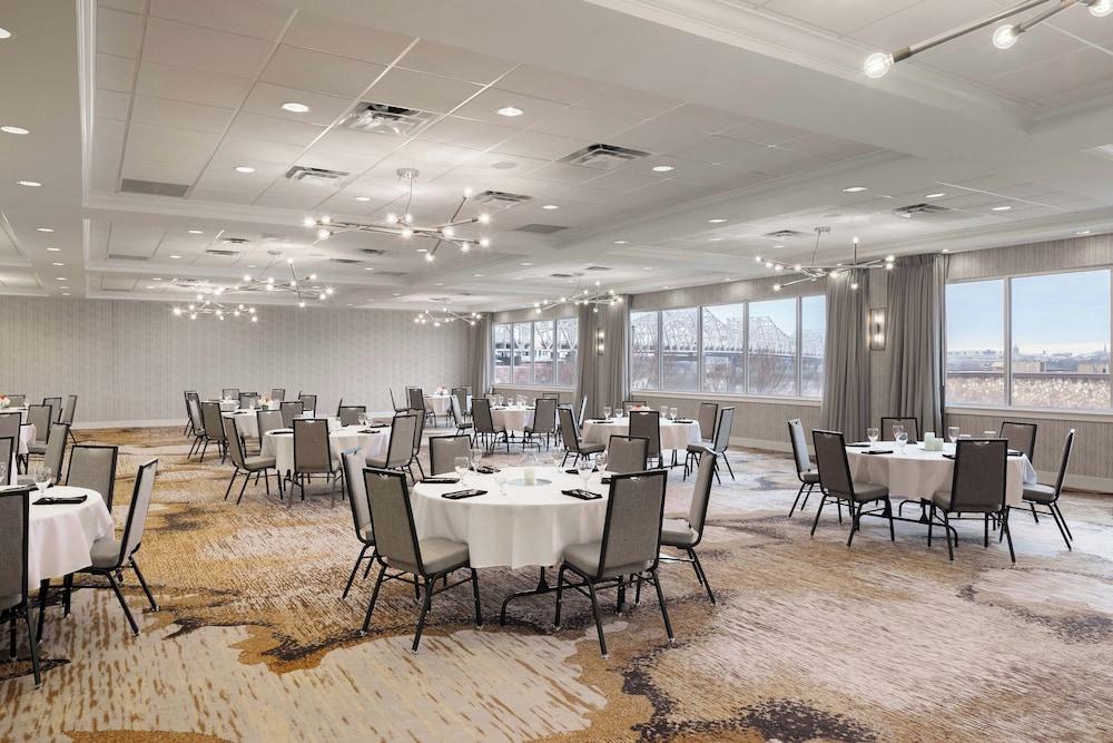 Sheraton Louisville Riverside by Marriott photo 29