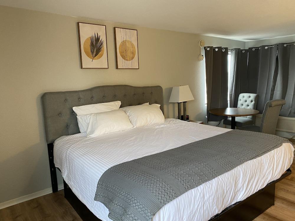 Ways Motel photo 5