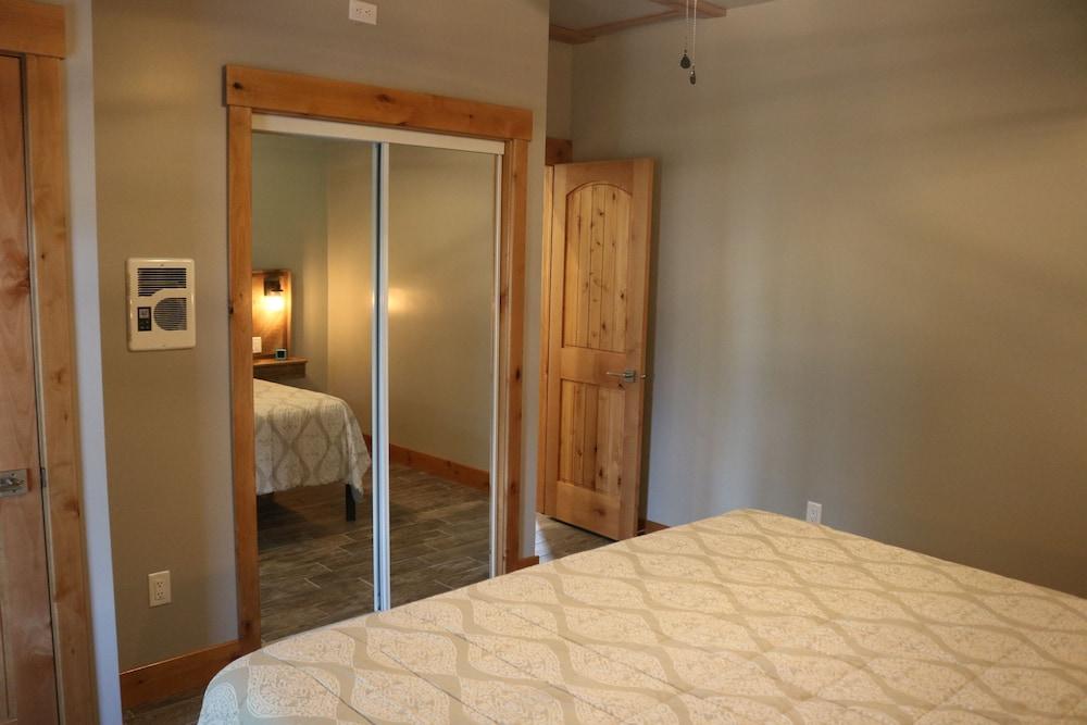 Columbine Inn photo 15