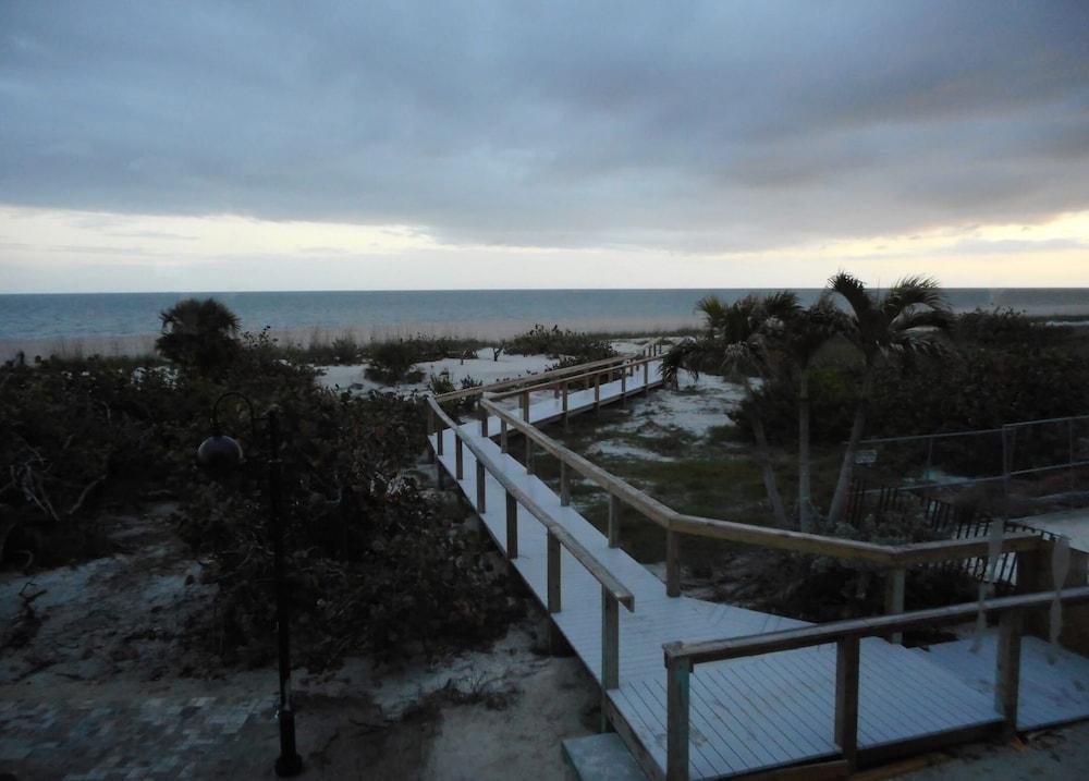 Shell Island Beach Club photo 18