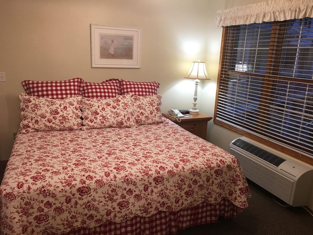 Bay Breeze Resort photo 17