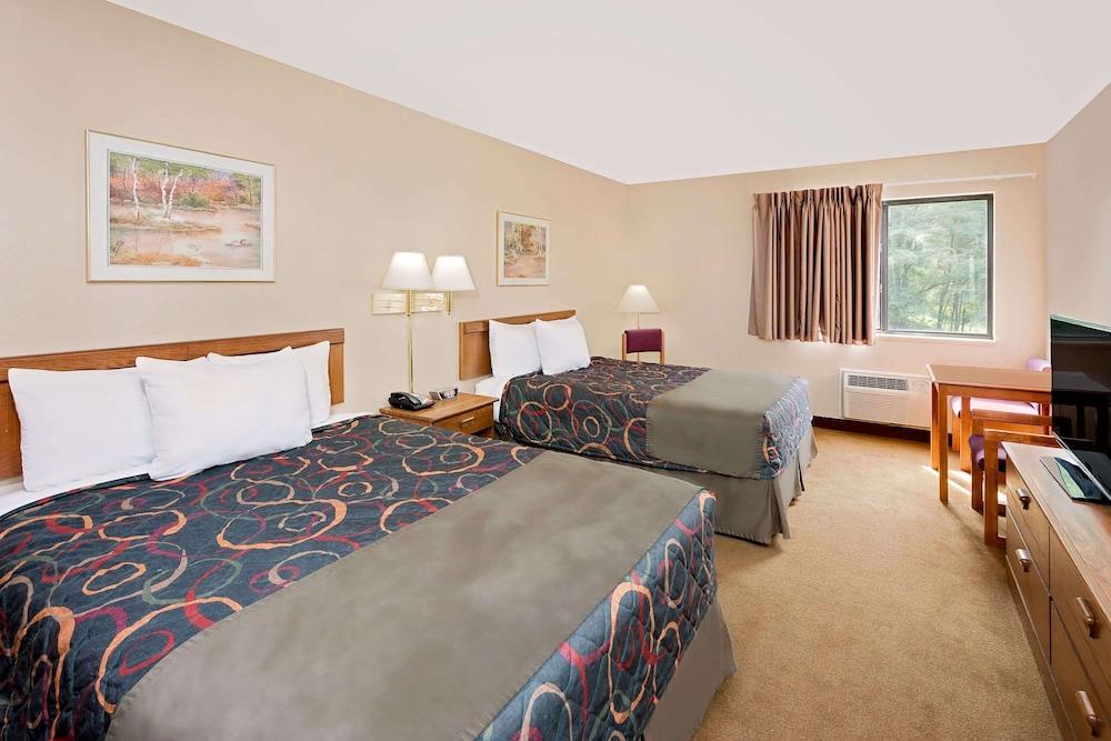 Days Inn by Wyndham Boonville photo 8