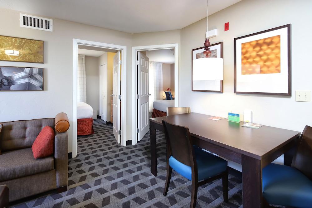 TownePlace Suites by Marriott Tucson photo 10