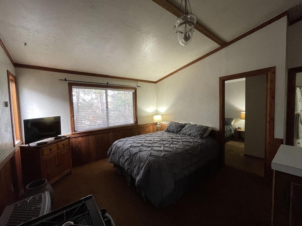 Adventures Vacation Rentals photo 5