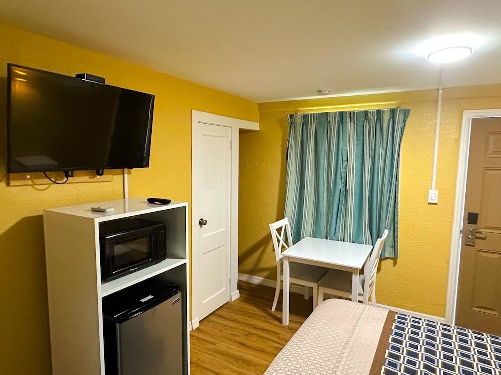 Park Motel photo 5