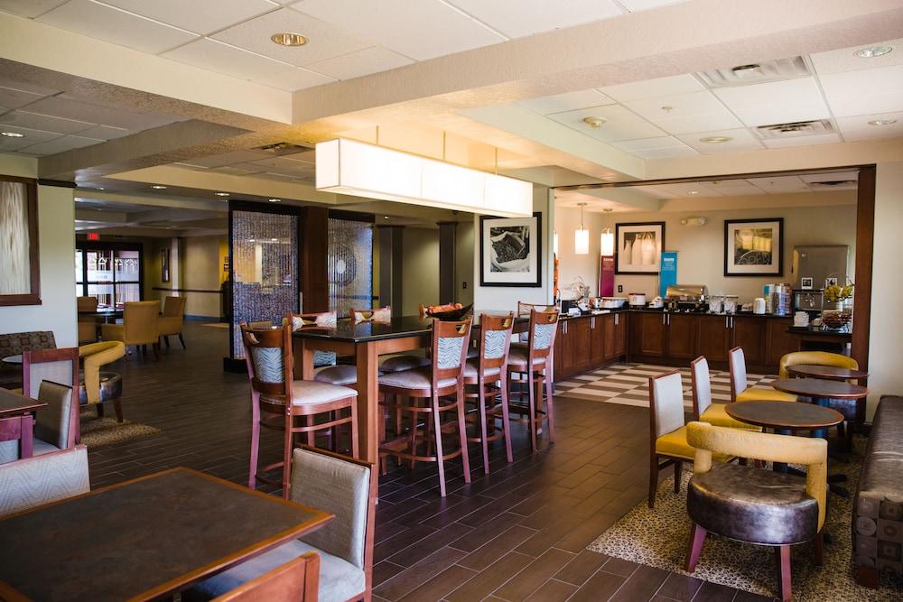 Hampton Inn Oklahoma City/Edmond photo 27