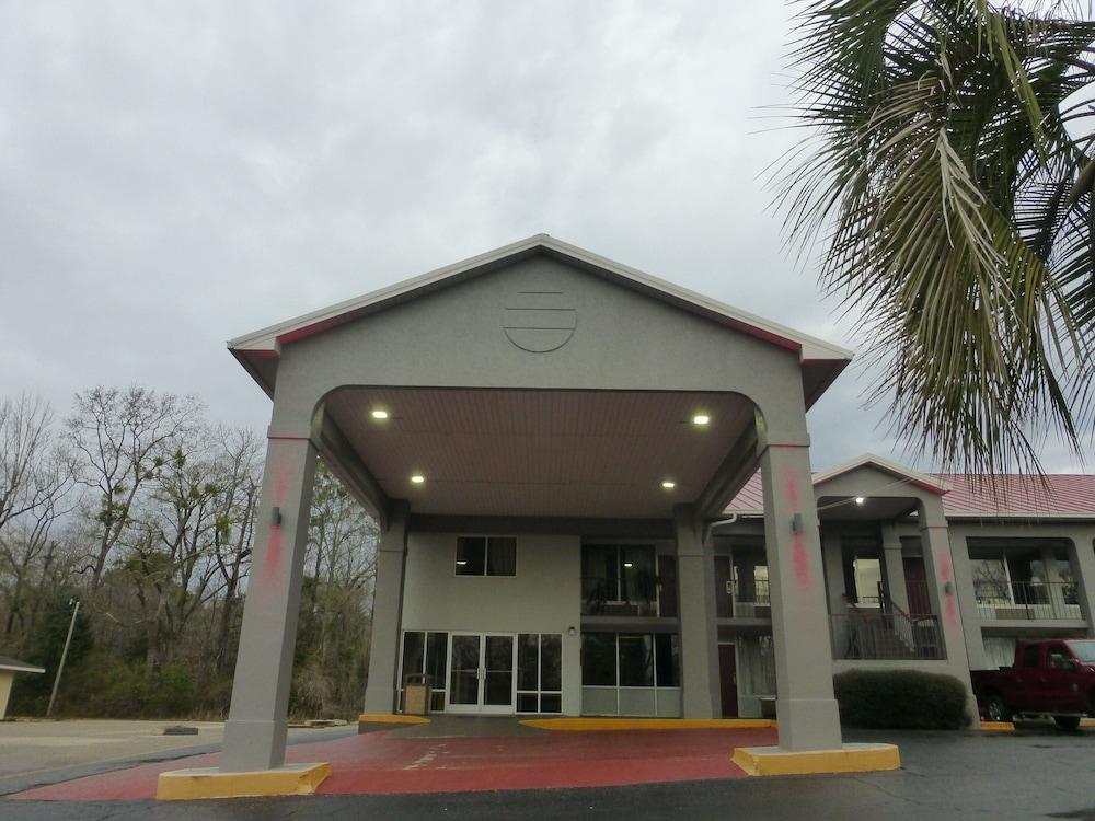 Red Roof Inn Evergreen — hotel in Evergreen