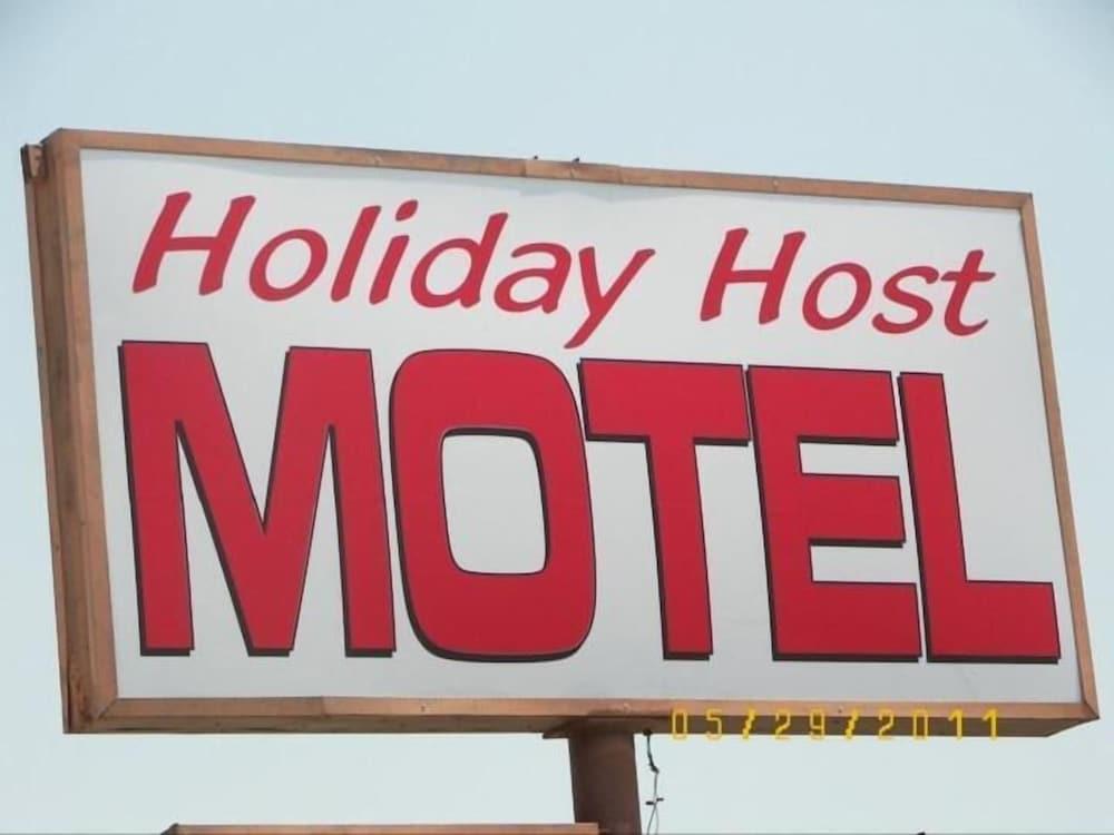 Holiday Host Motel photo 16