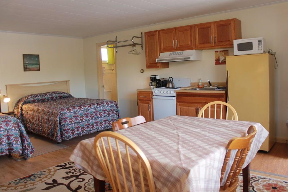 Acadia Gateway Motel photo 46