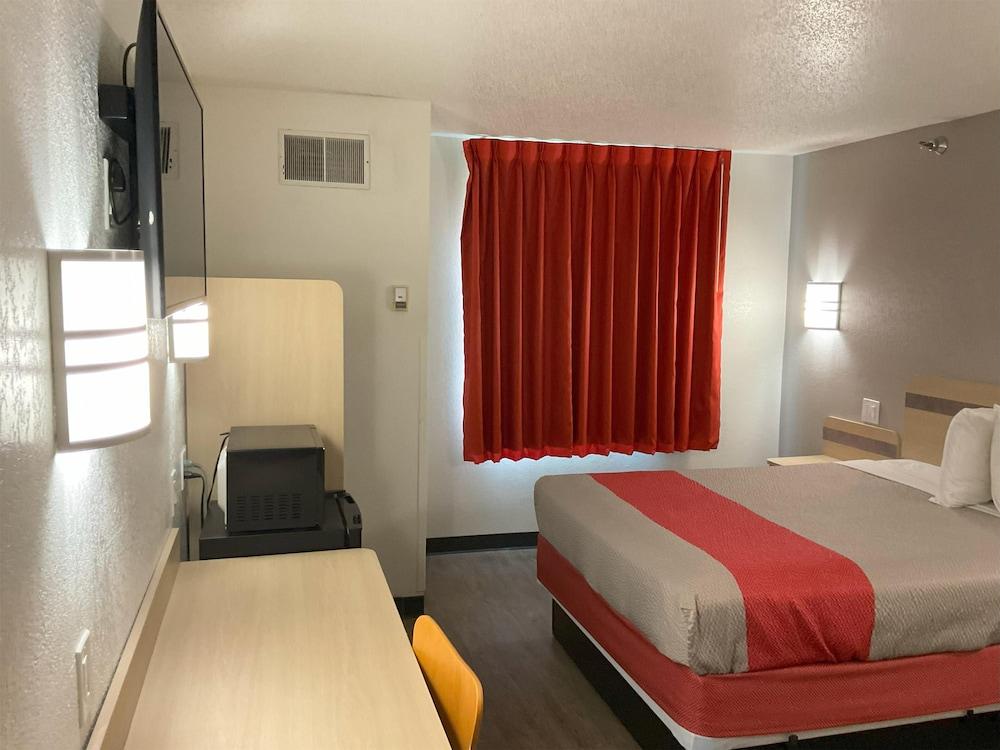 Motel 6 Jackson Airport, Pearl photo 11