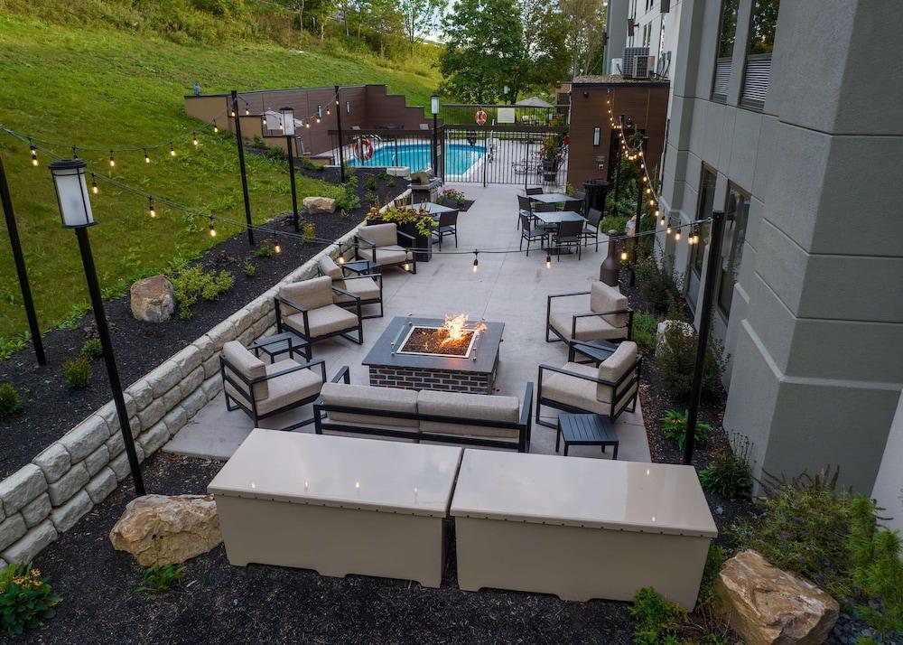 Hampton Inn Johnstown photo 15