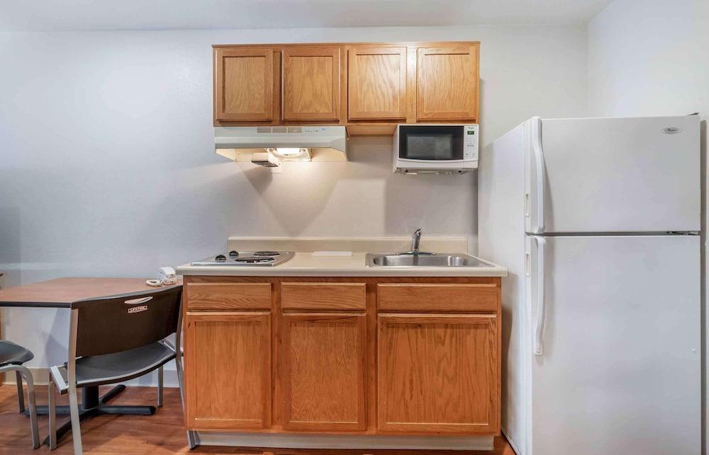 Extended Stay America Select Suites - Laredo photo 12