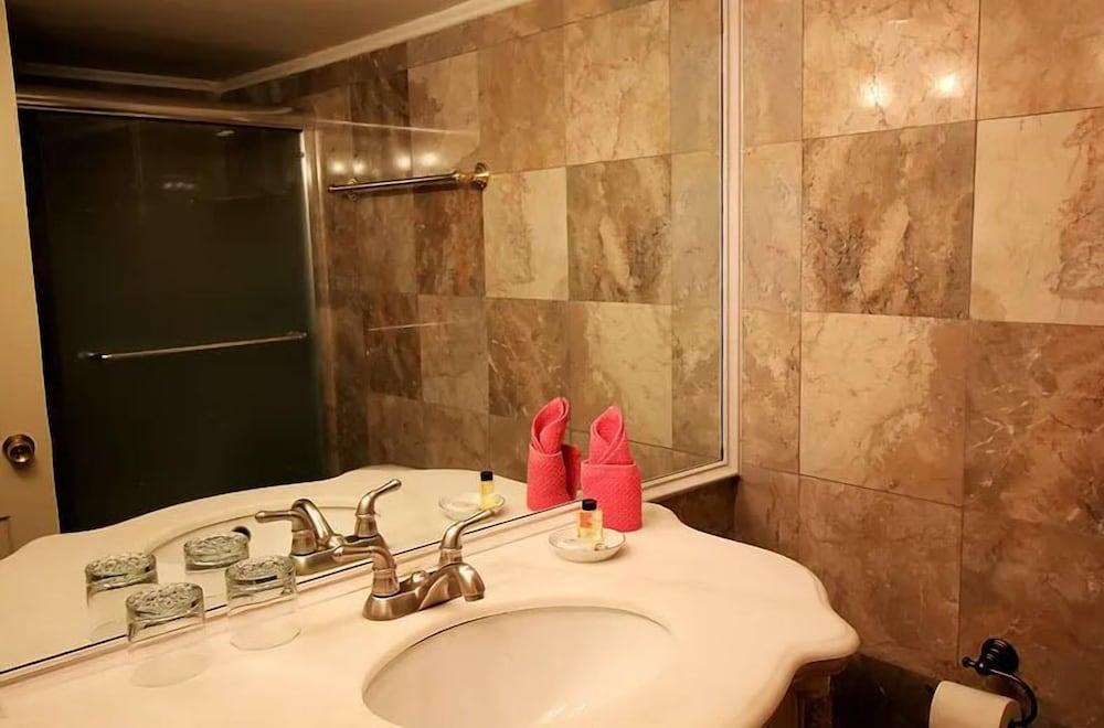 The Olivier House Hotel photo 49