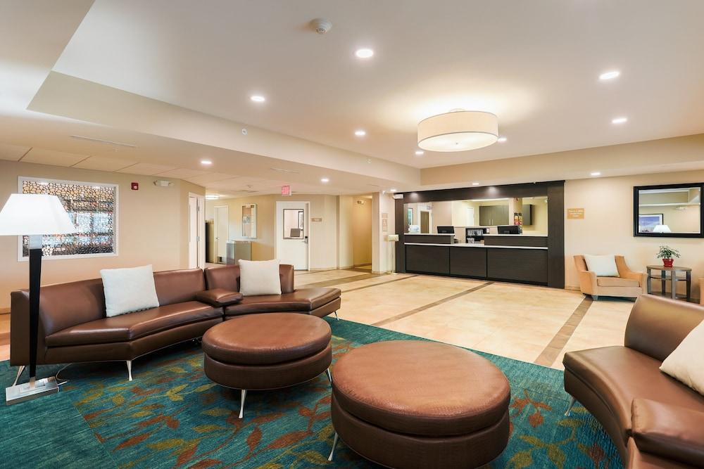 Candlewood Suites Lenexa - Overland Park Area by IHG photo 57