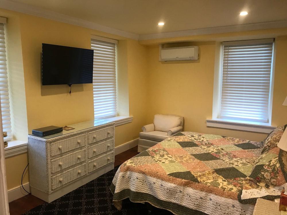 Stottsville Inn photo 49