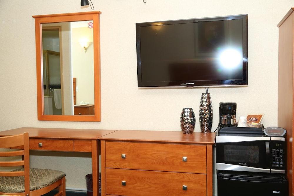 JFK Inn photo 26