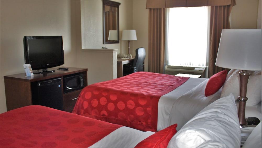 Ramada by Wyndham Denver International Airport photo 17
