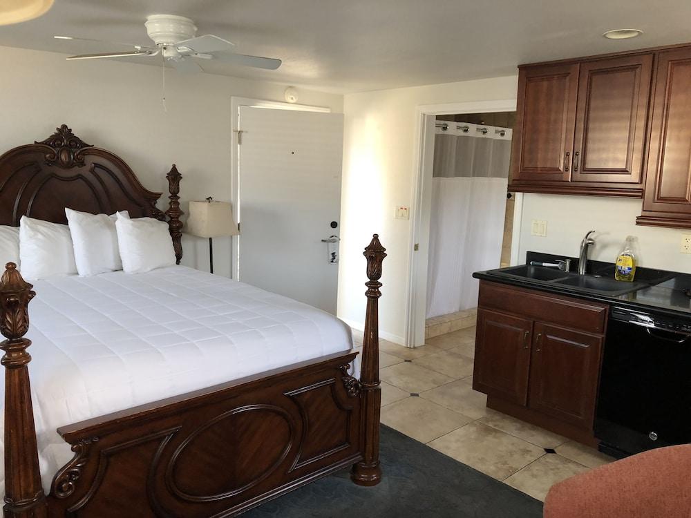 Seacrest Inn photo 62