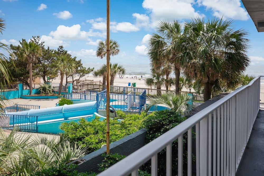 Blu Atlantic Oceanfront Hotel & Suites photo 19