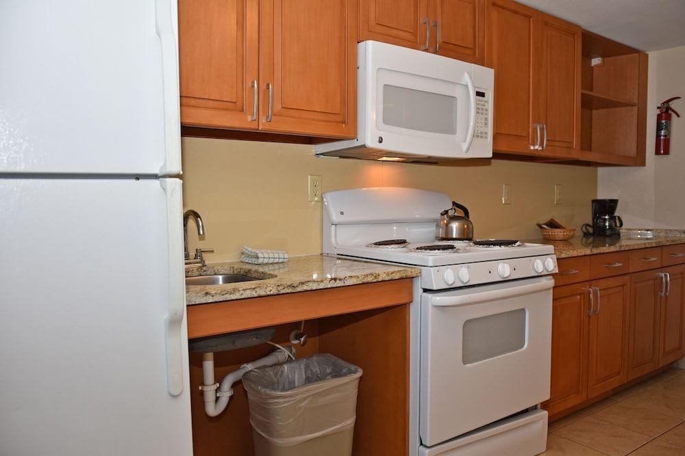 Nautilus Inn photo 23