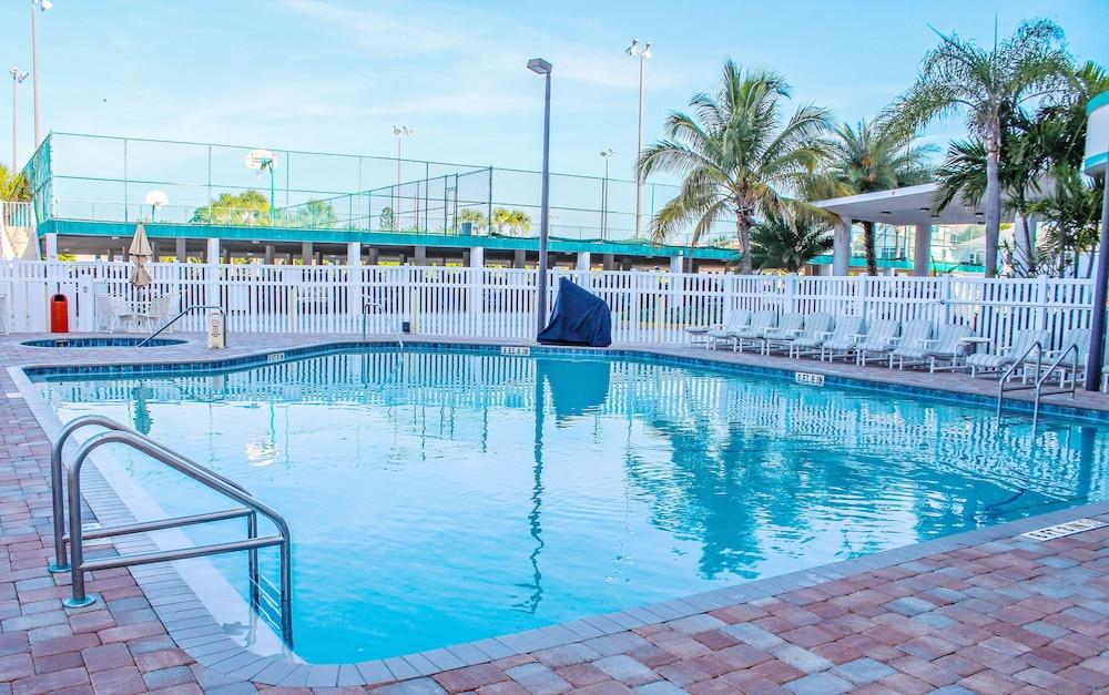 Discovery Beach Resort photo 20