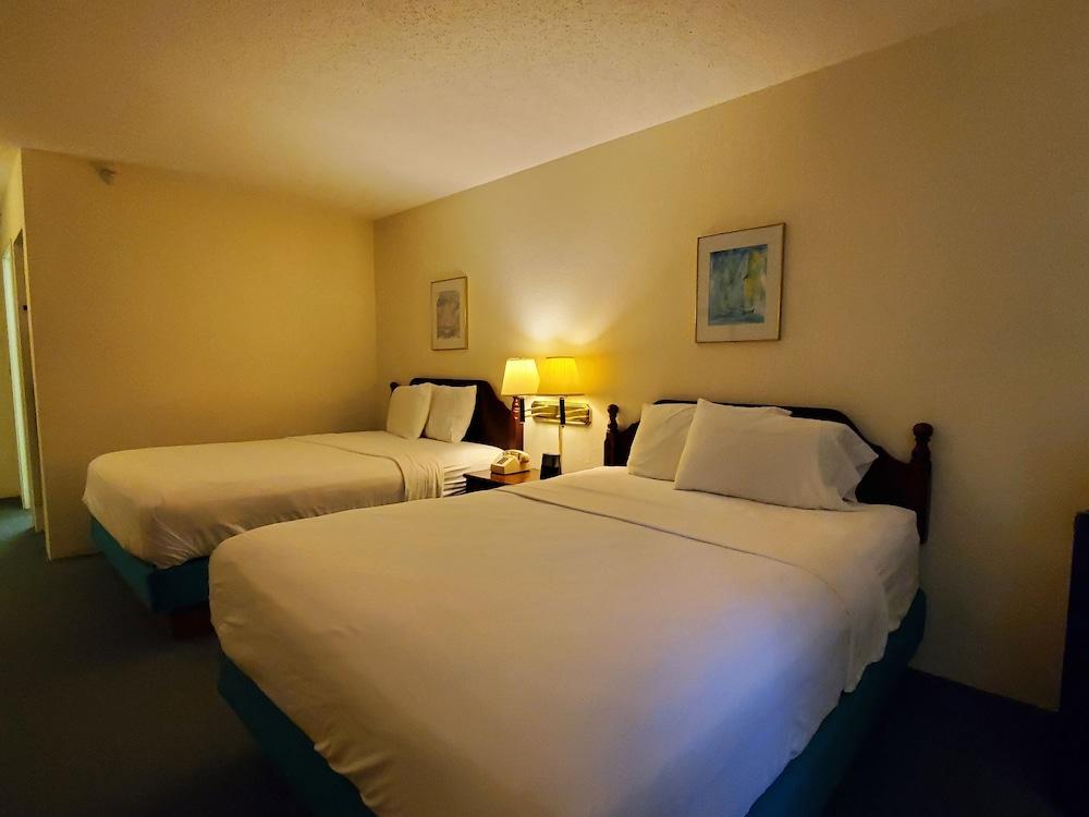 Voyager Inn photo 8