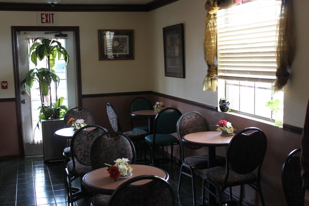 The Regency Inn photo 17