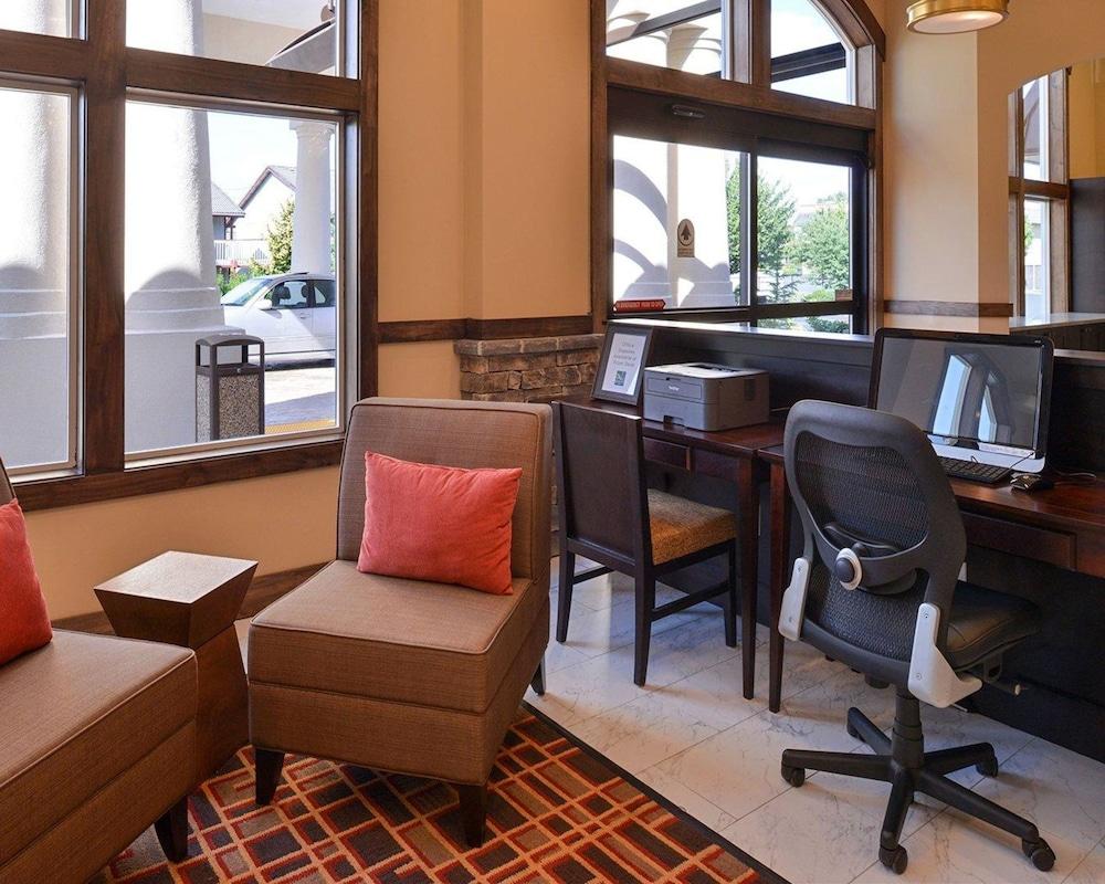 Quality Inn & Suites Tacoma - Seattle photo 21