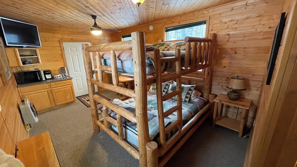 Talkeetna Denali View Lodge and Cabins photo 9
