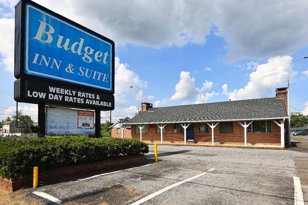 Budget Inn and Suites photo 3