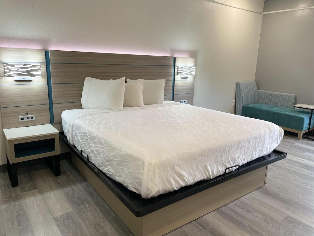 Sonesta Essential Hotel Houston-I-45 Spring photo 4
