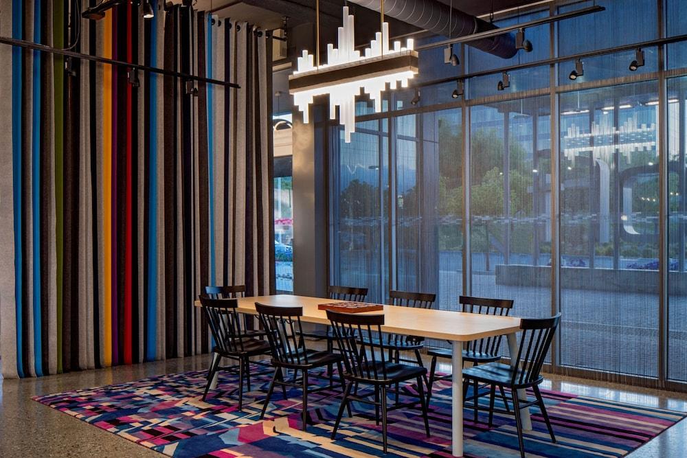 Aloft Santa Clara photo 17