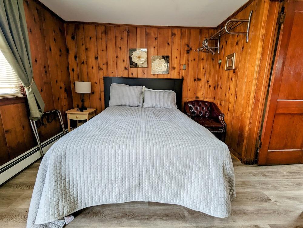 Riverside Motel photo 71
