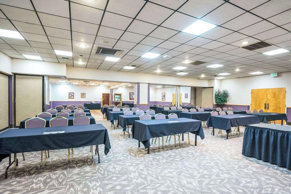 Clarion Inn Grand Junction photo 35